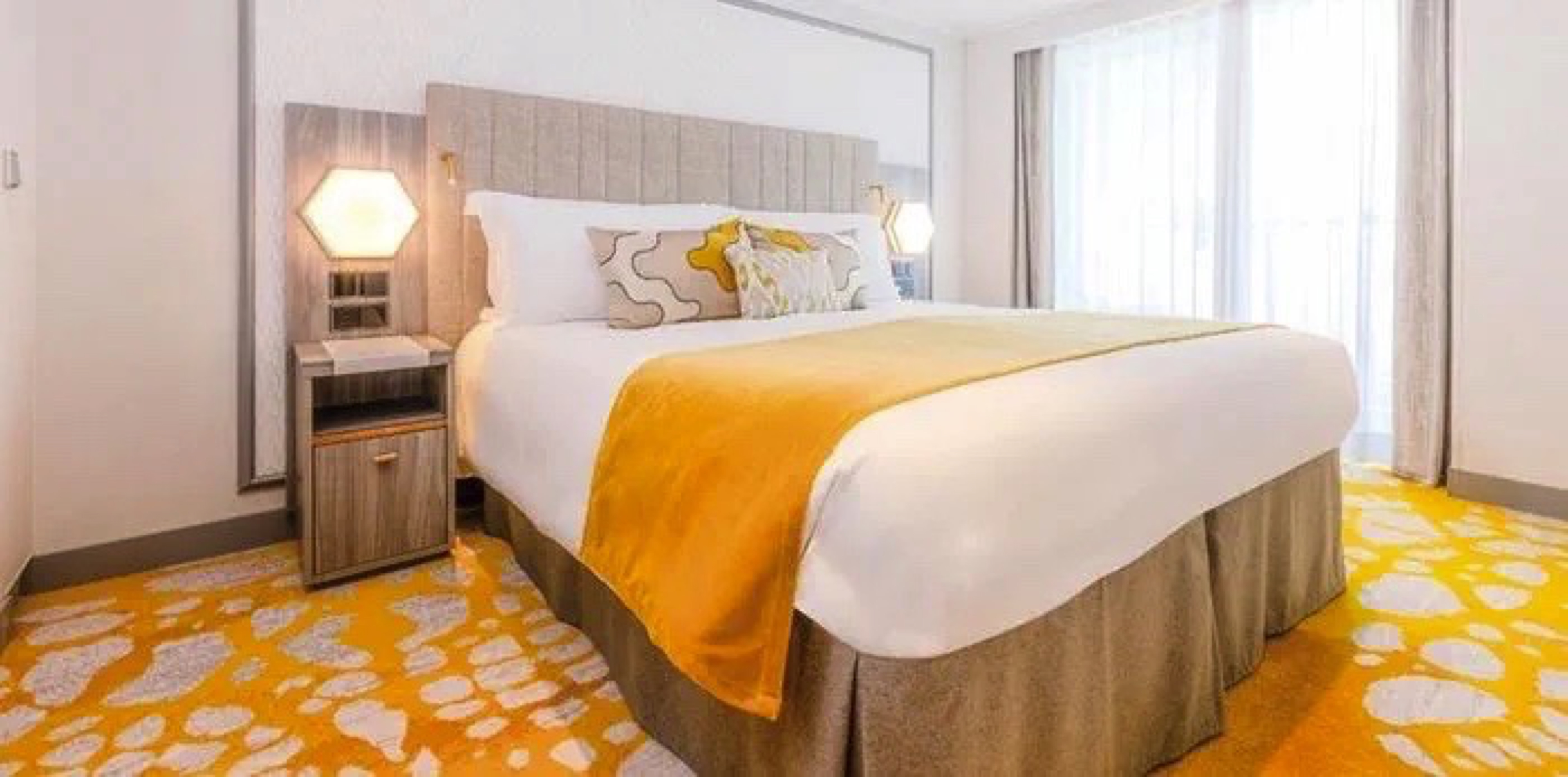 Aft Suite with Balcony